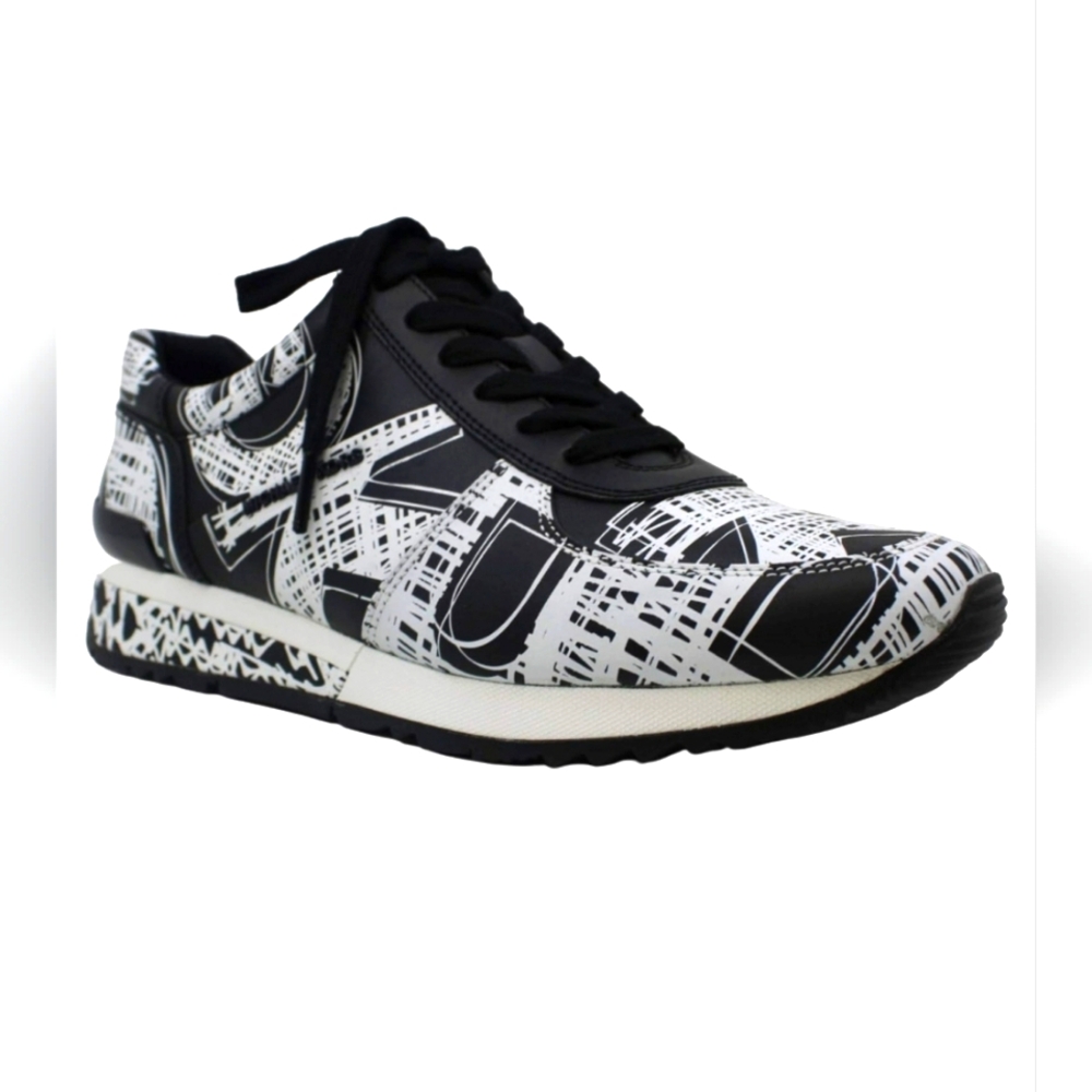 Micheal Kors Womens Sneaker, 8M